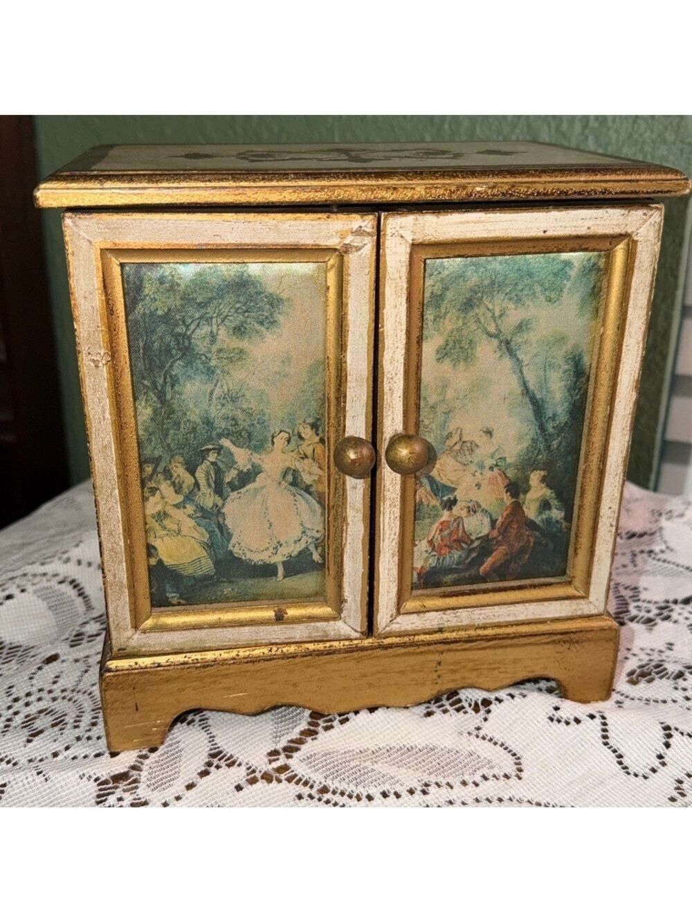 Royal Sealy Vintage Jewelry Music Box Italy French Wood
